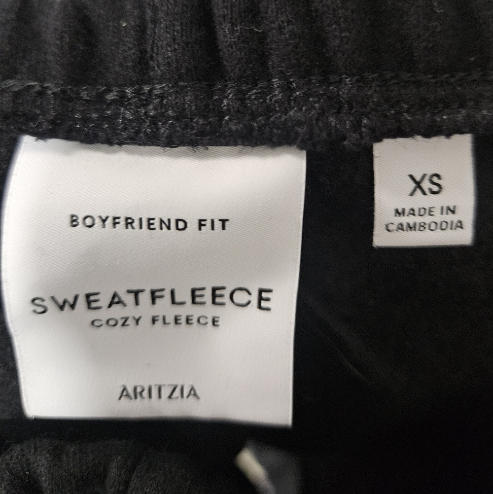 Nwt ARITZIA Boyfriend Sweat Fleece Black Drawstring Shorts - Picture 6 of 6